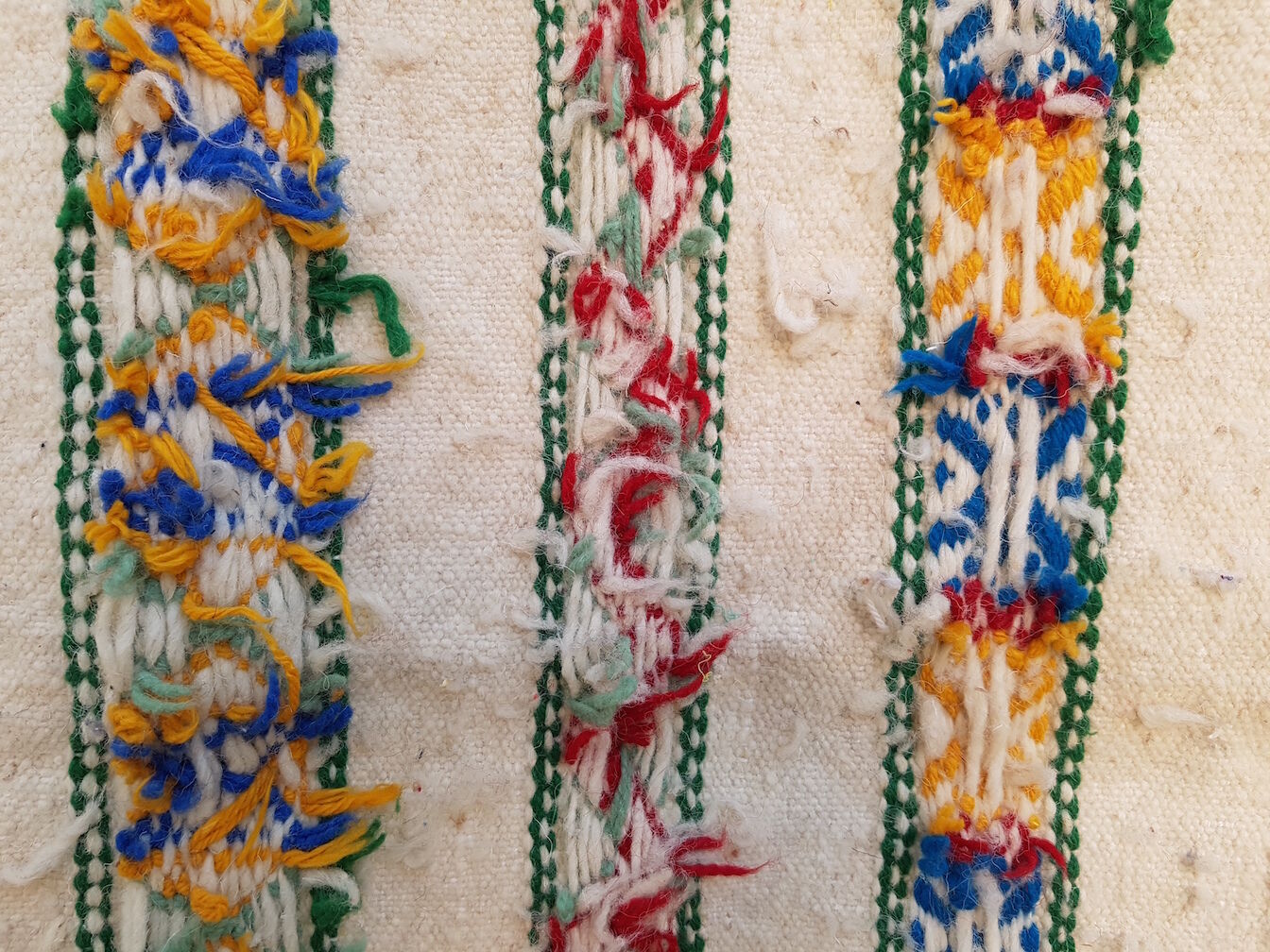 White carpet and woven wool, 185 x 250 colors