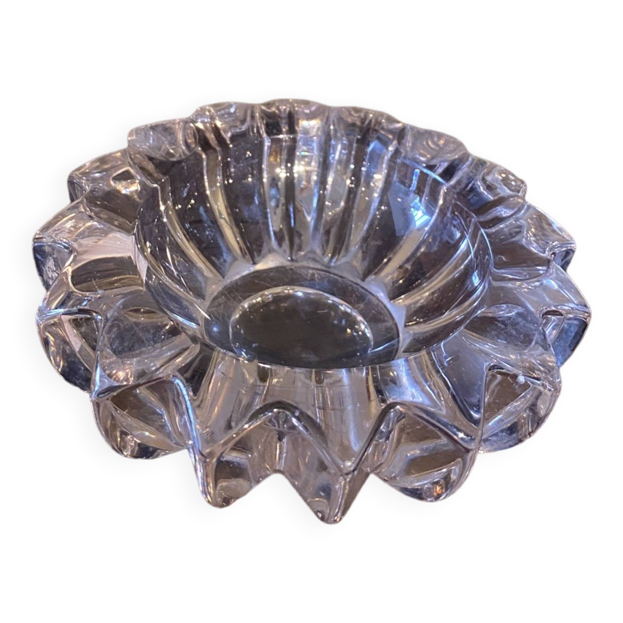 Avesn cut crystal ashtray