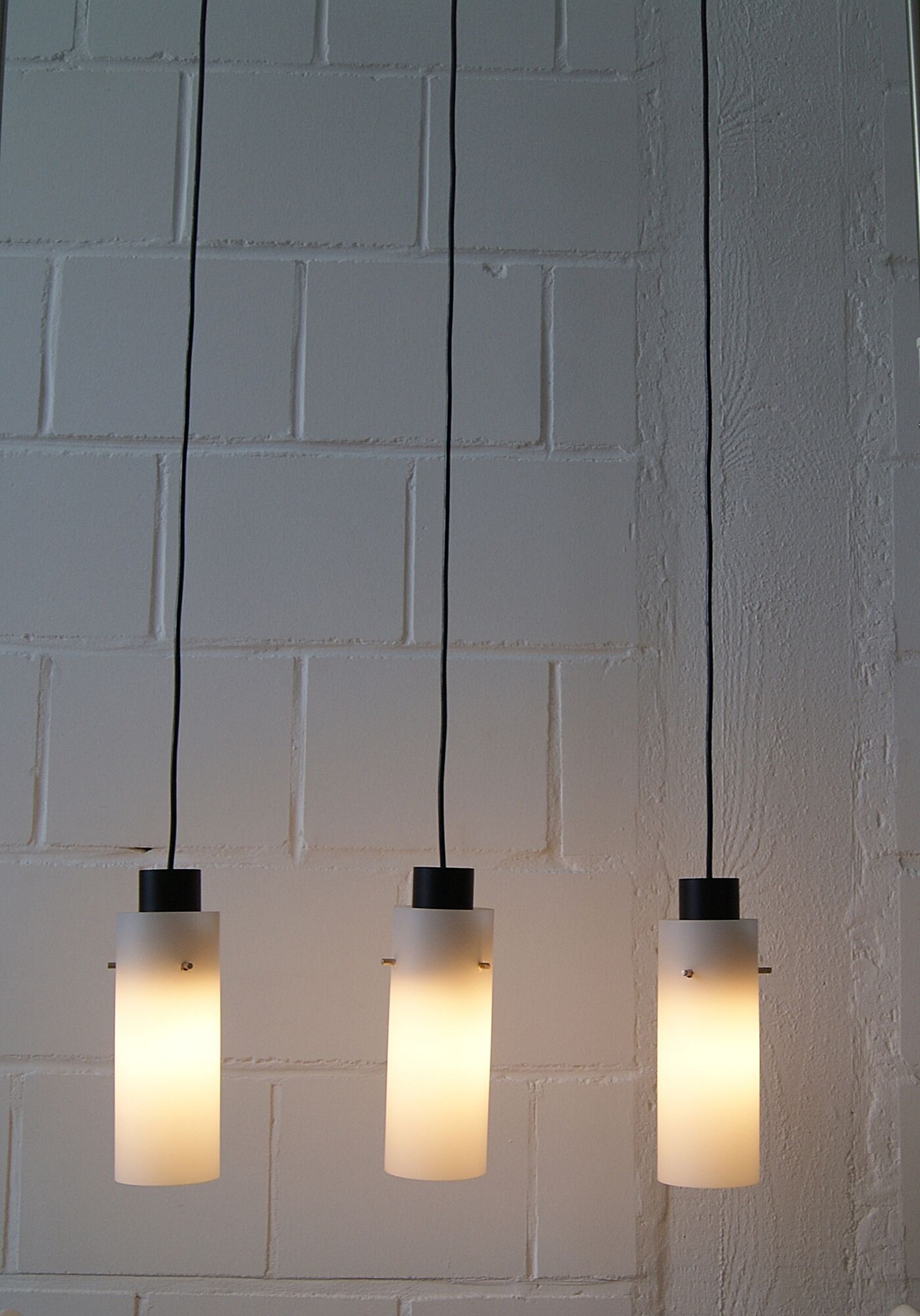 Three-arm pendant lamp made of opaline glass and metal, cascade lamp, minimalist lighting