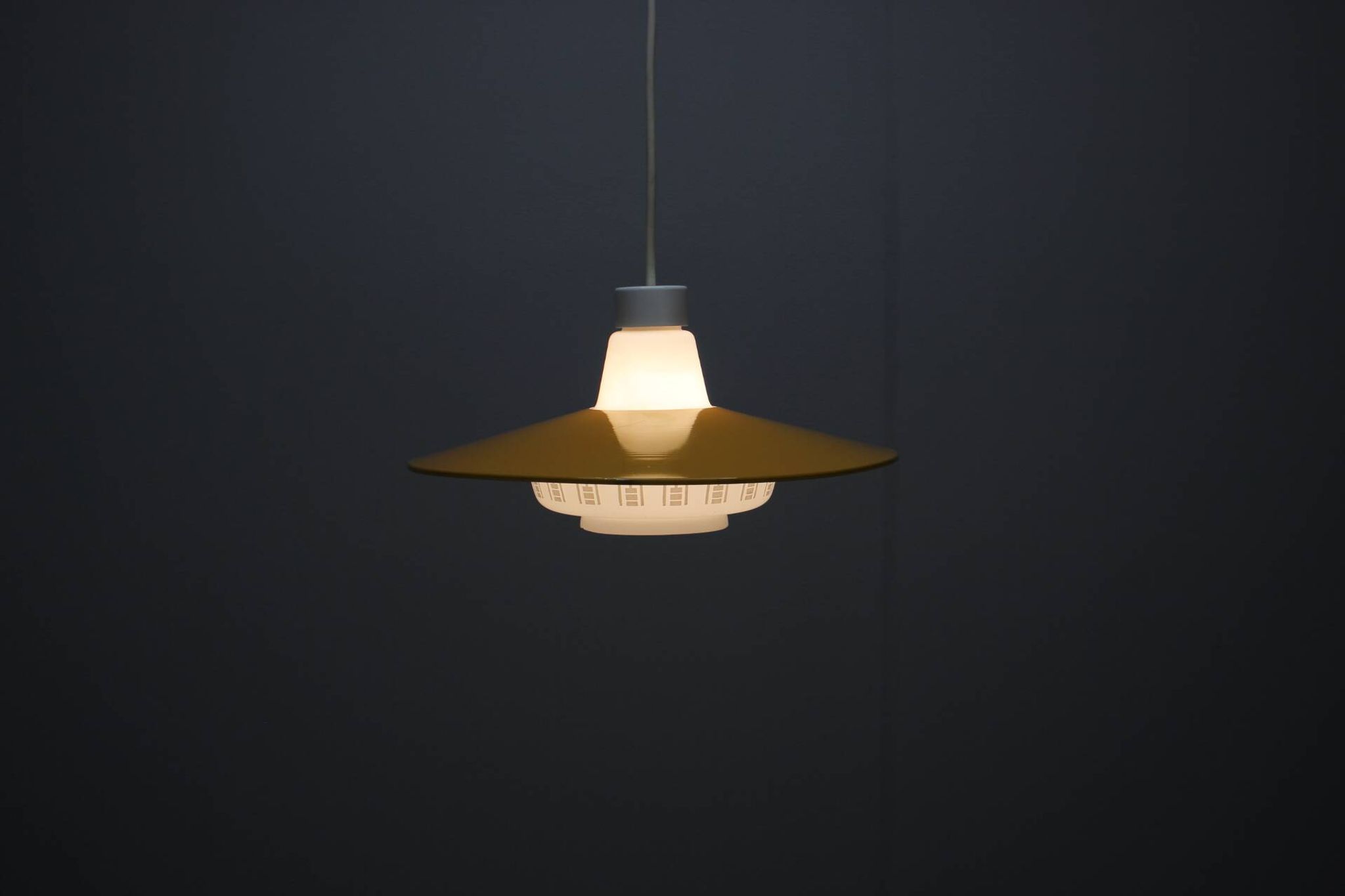 Suspension Mid-Century par Napako, années 1960, Tchécoslovaquie