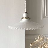 White opaline suspension