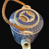 Porcelain teapot with Japanese decor