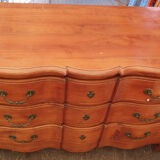 Crossbow chest of drawers with caramel patina