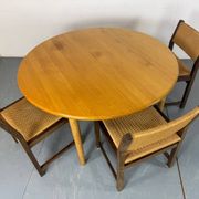 Table à manger ronde extensible en chêne, design danois du milieu du siècle, années 1960