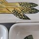 Trio de plats rectangulaires vintage à décor naïf de légumes