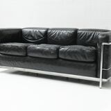 Vintage LC-2 in black leather by Le Corbusier, Jeanneret & Perriand for Cassina