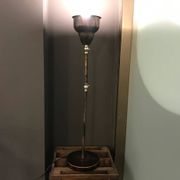 Lampe de bureau réglable en métal avec bras d'équilibre
