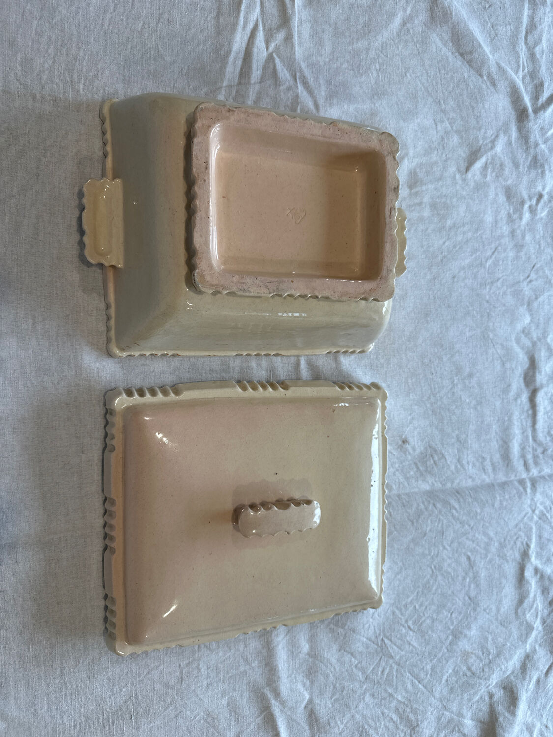 Yvon Roy large volume soup tureen