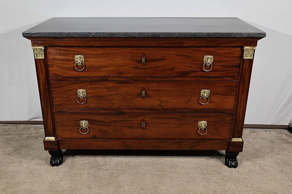 Mahogany chest of drawers, “Return from Egypt” period – Early 19th century