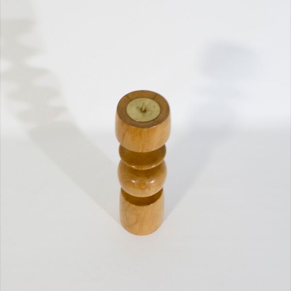 Candle holder in turned solid wood and brass