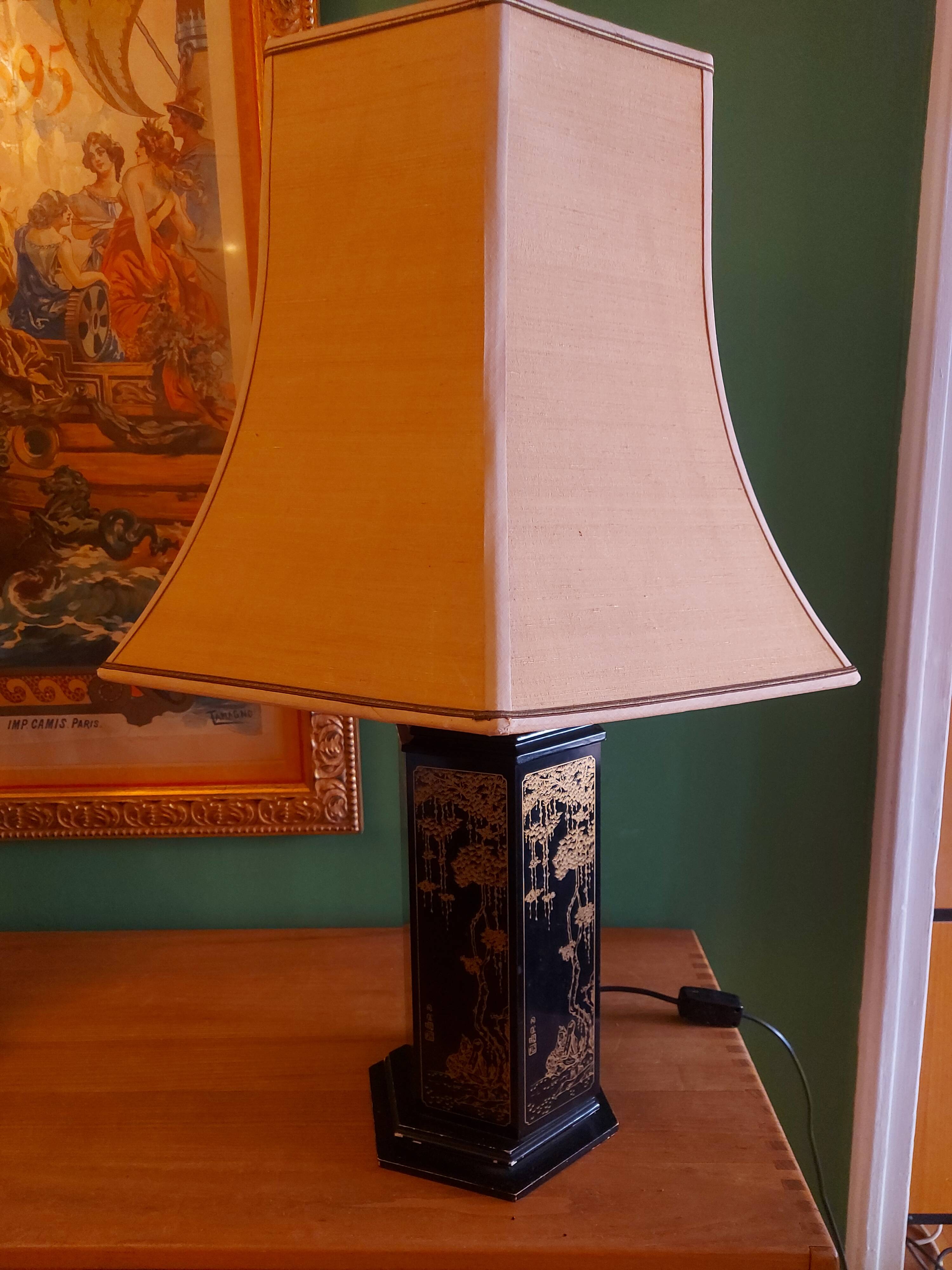 Lampe pagode , abat jour soie
