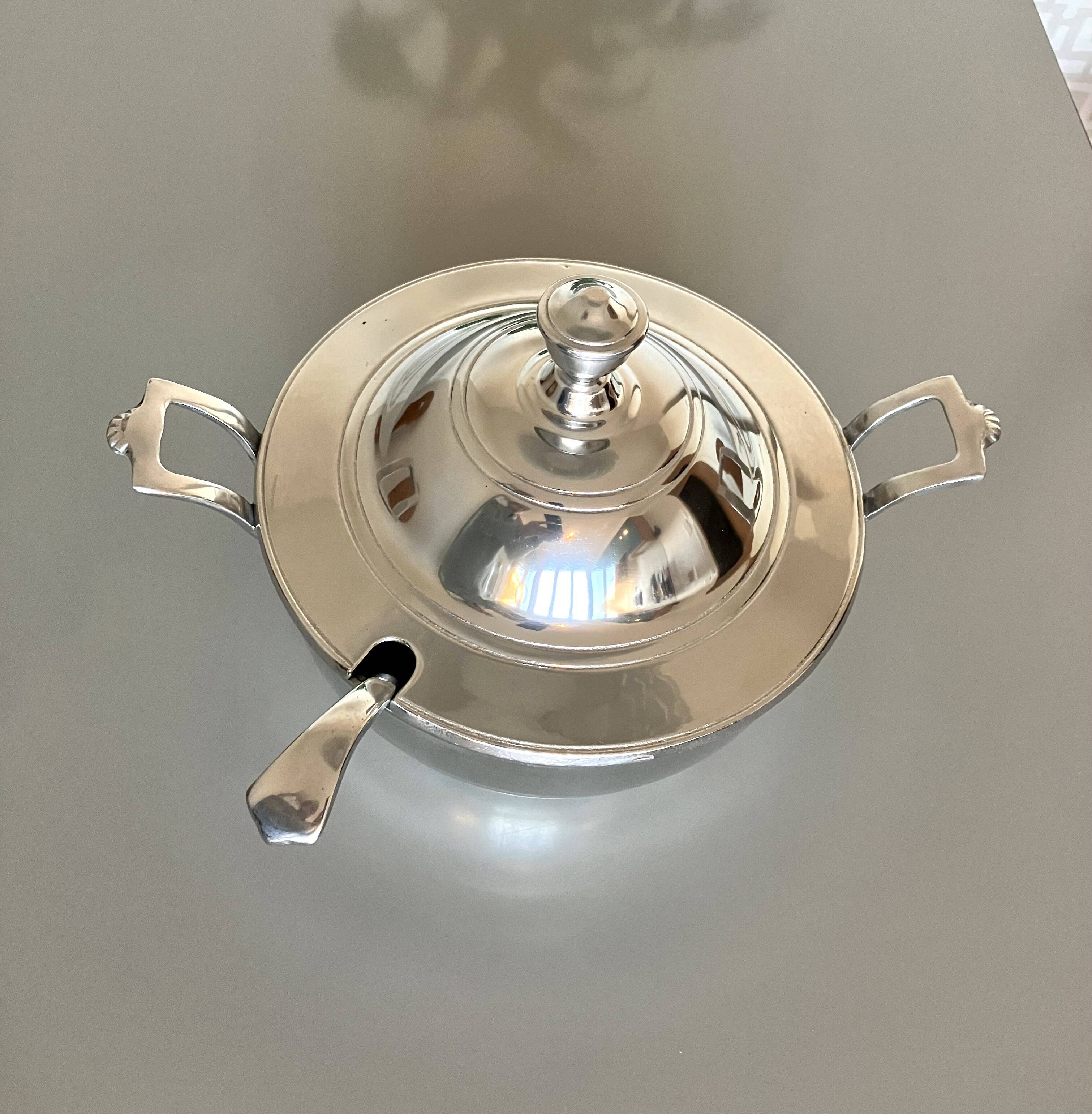 Wilton Armetale metal tureen