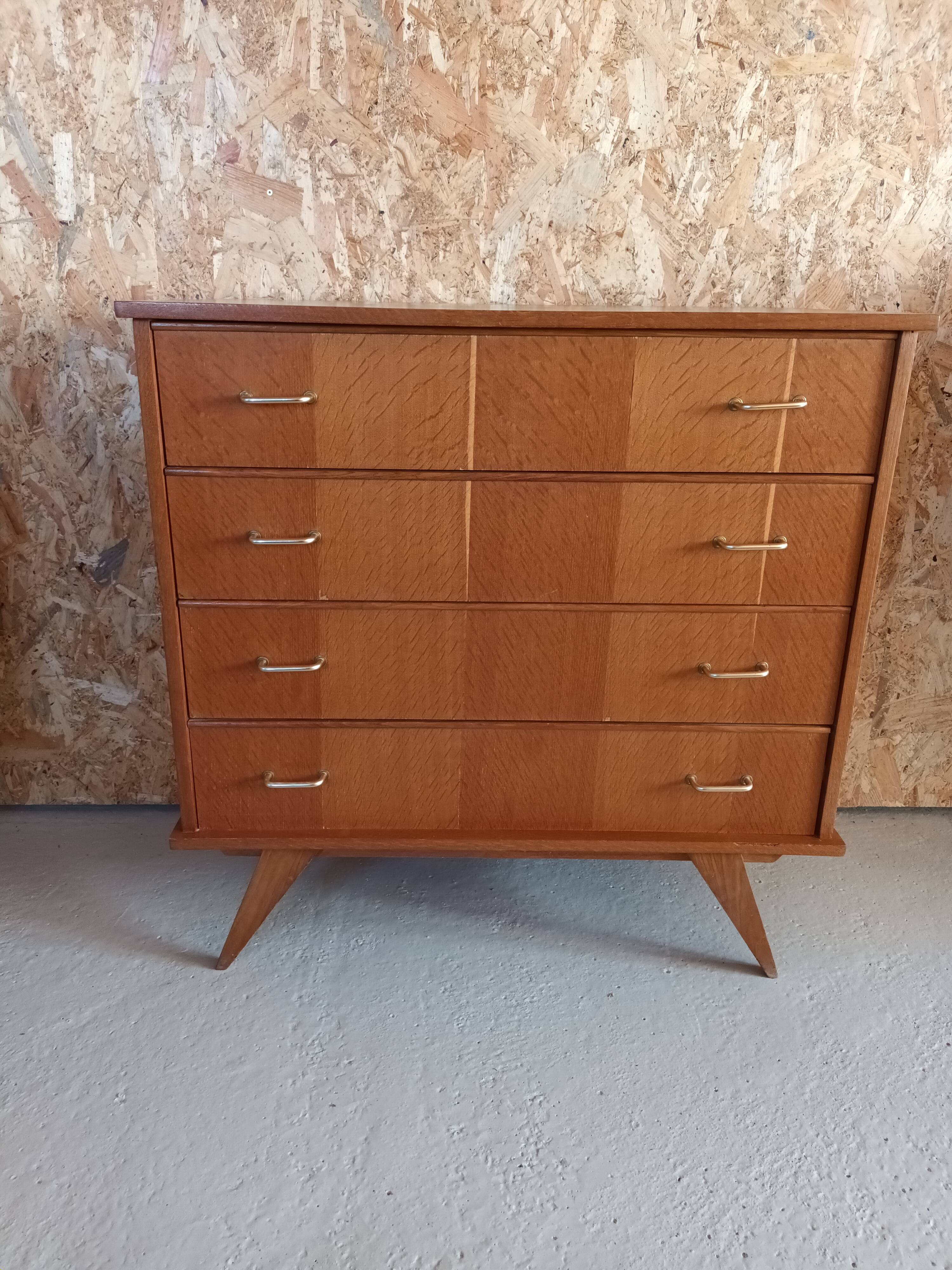 Commode vintage