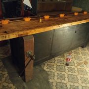 Ancien établi, meuble de métier d'atelier, buffet