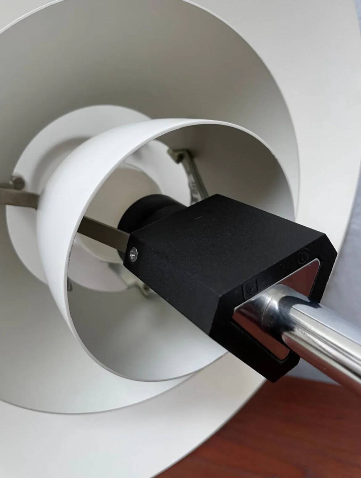 Lampe de table vintage Poul Henningsen PH 4/3 pour Louis Poulsen