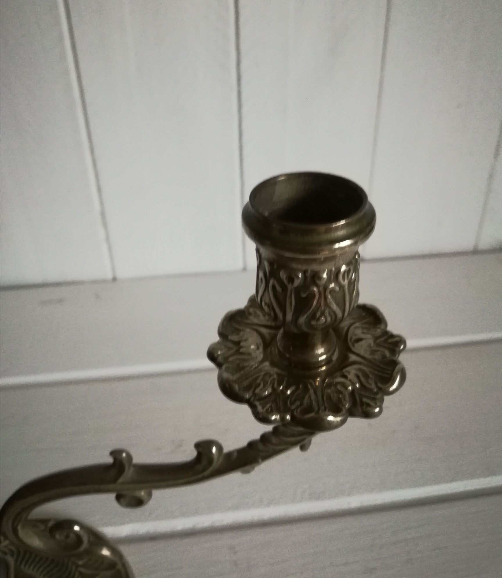 3-spoke brass candle holder