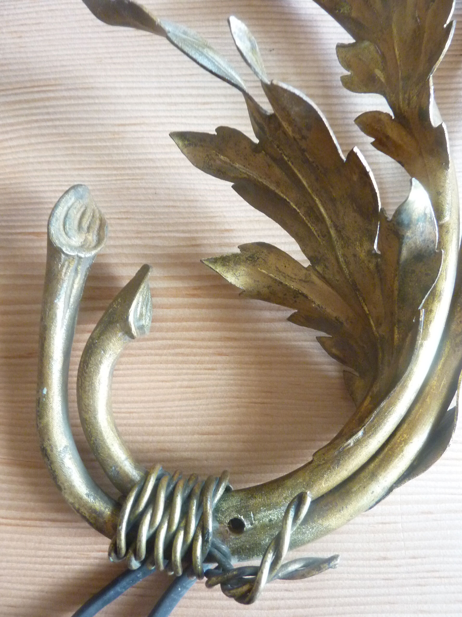 Orer brass flower sconce
