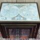 Tables gigognes mappemondes en acajou, verre et laiton - années 50