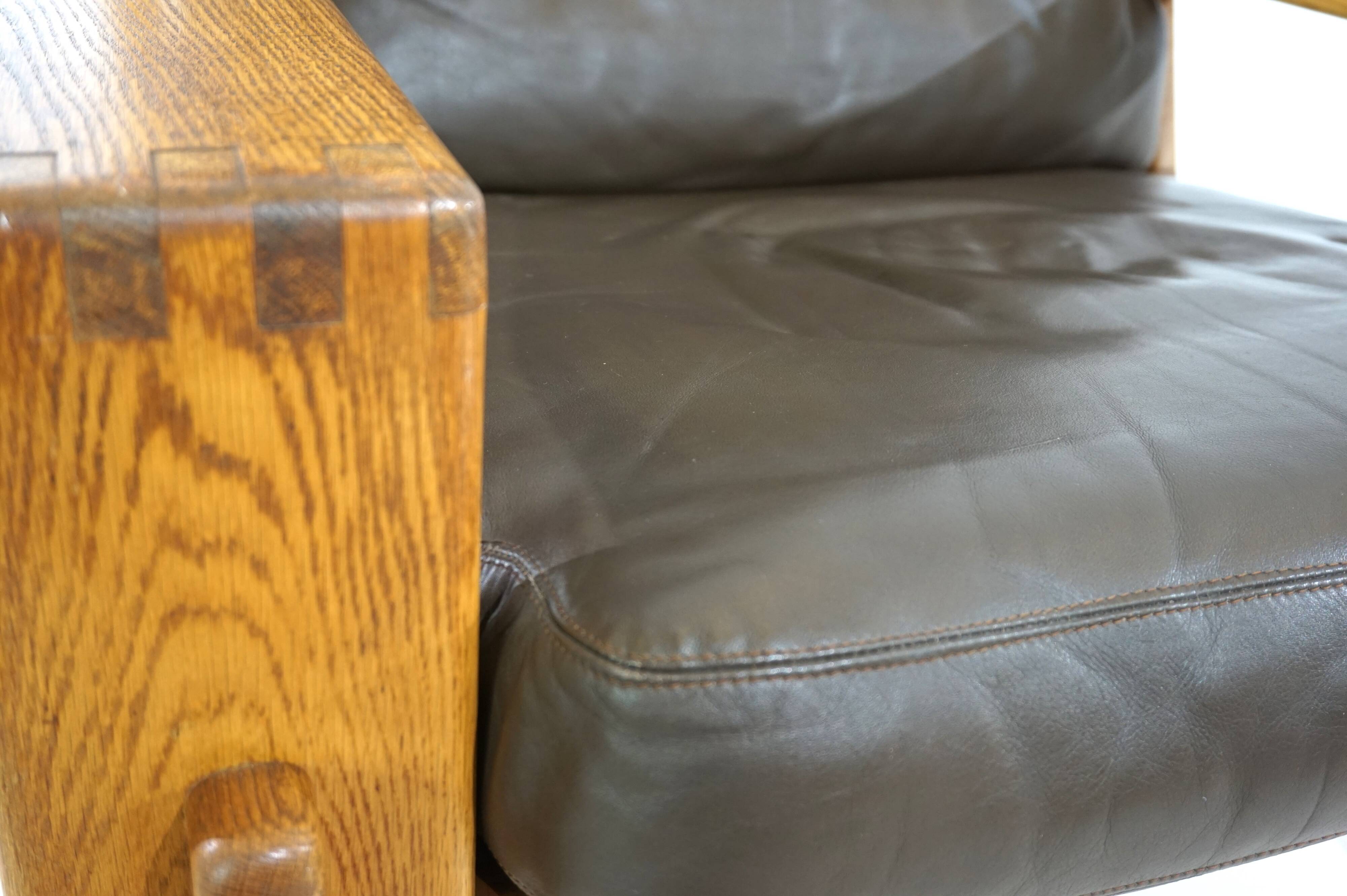 Fauteuil en cuir marron à dossier haut Asko Bonanza par Esko Pajamies