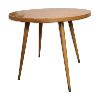 Scandinavian coffee table compass feet