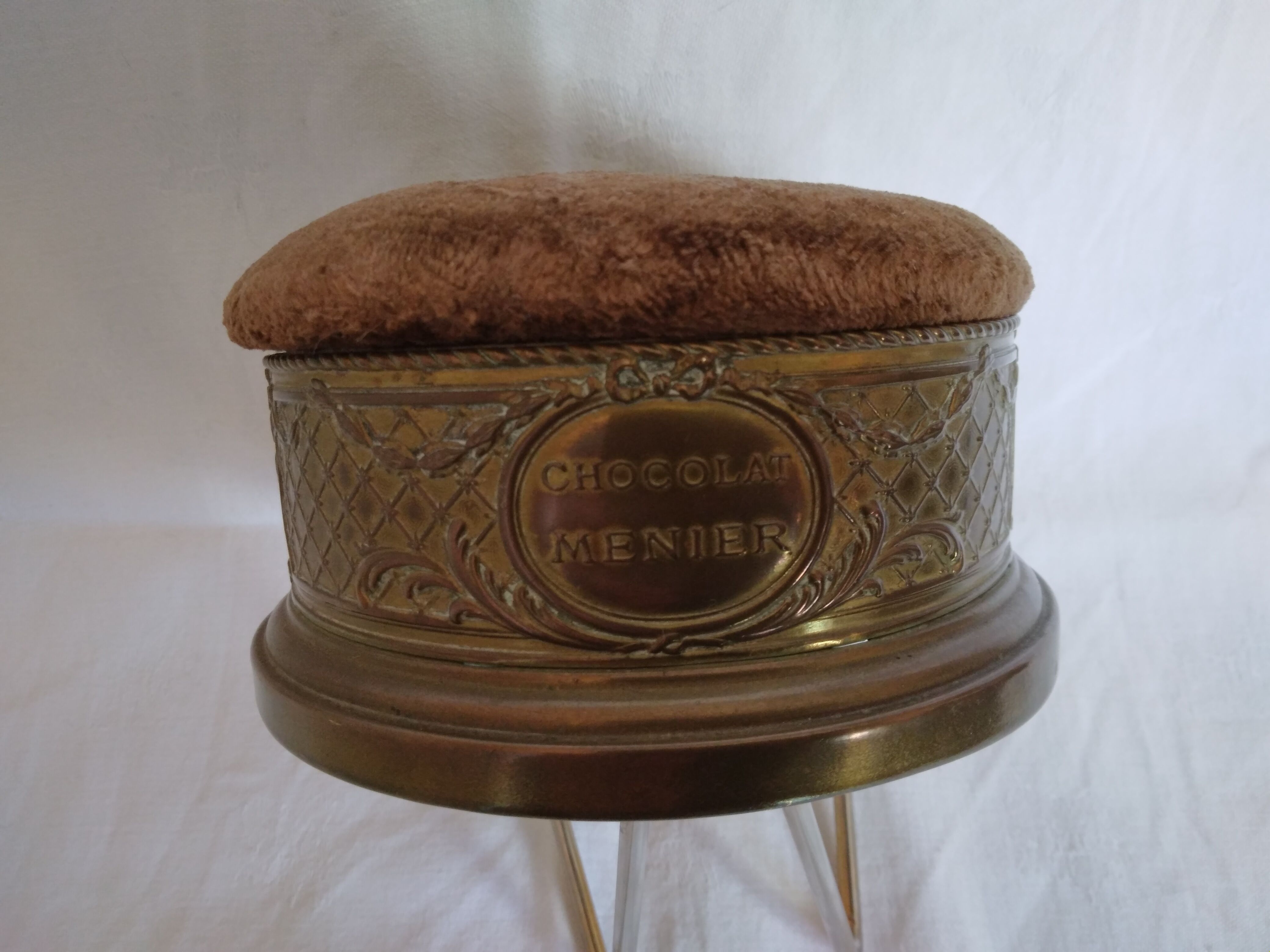 Menier chocolate advertising box