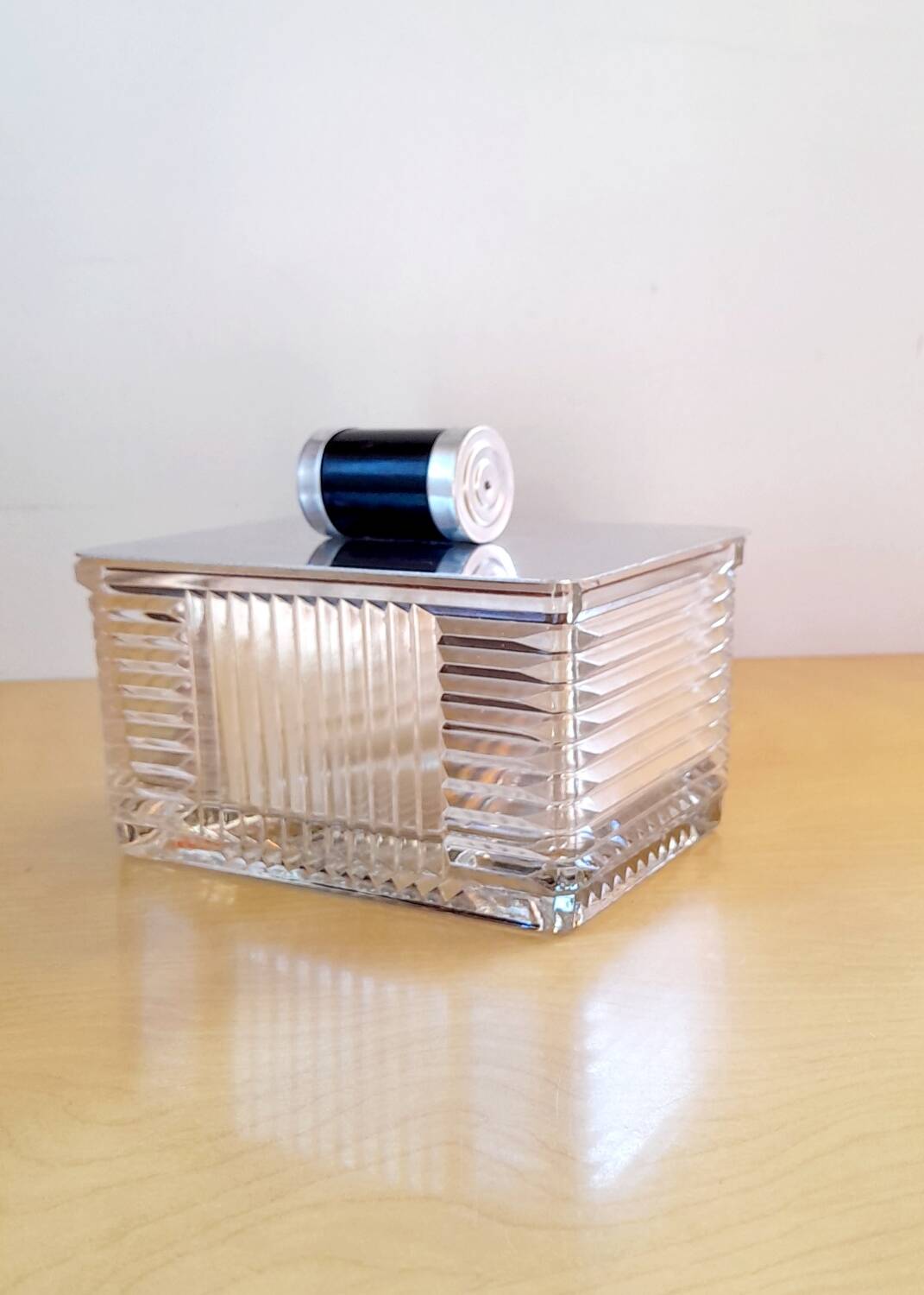 Art deco glass box