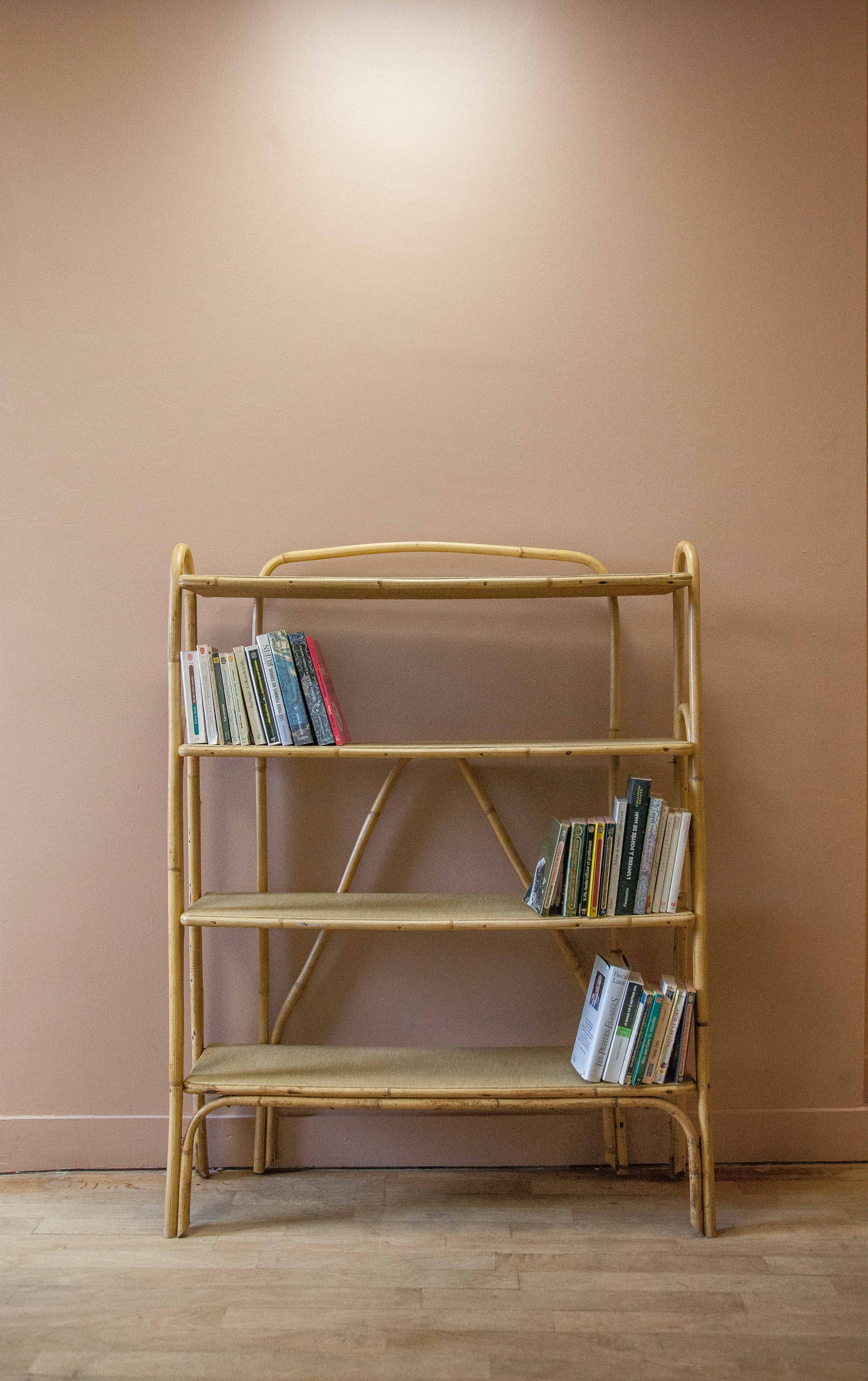 Bibliothèque rotin vintag
