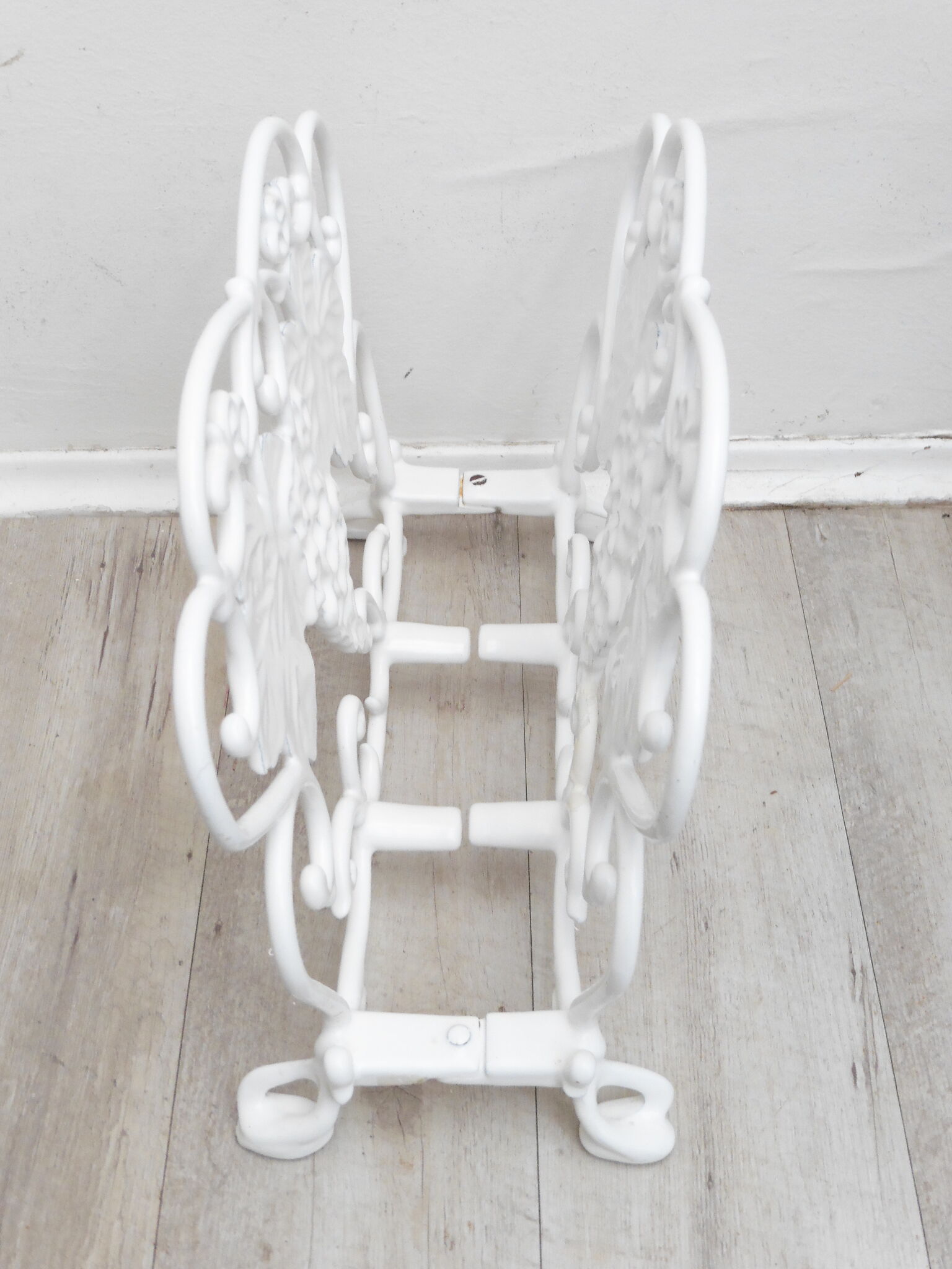 Magazine rack new art