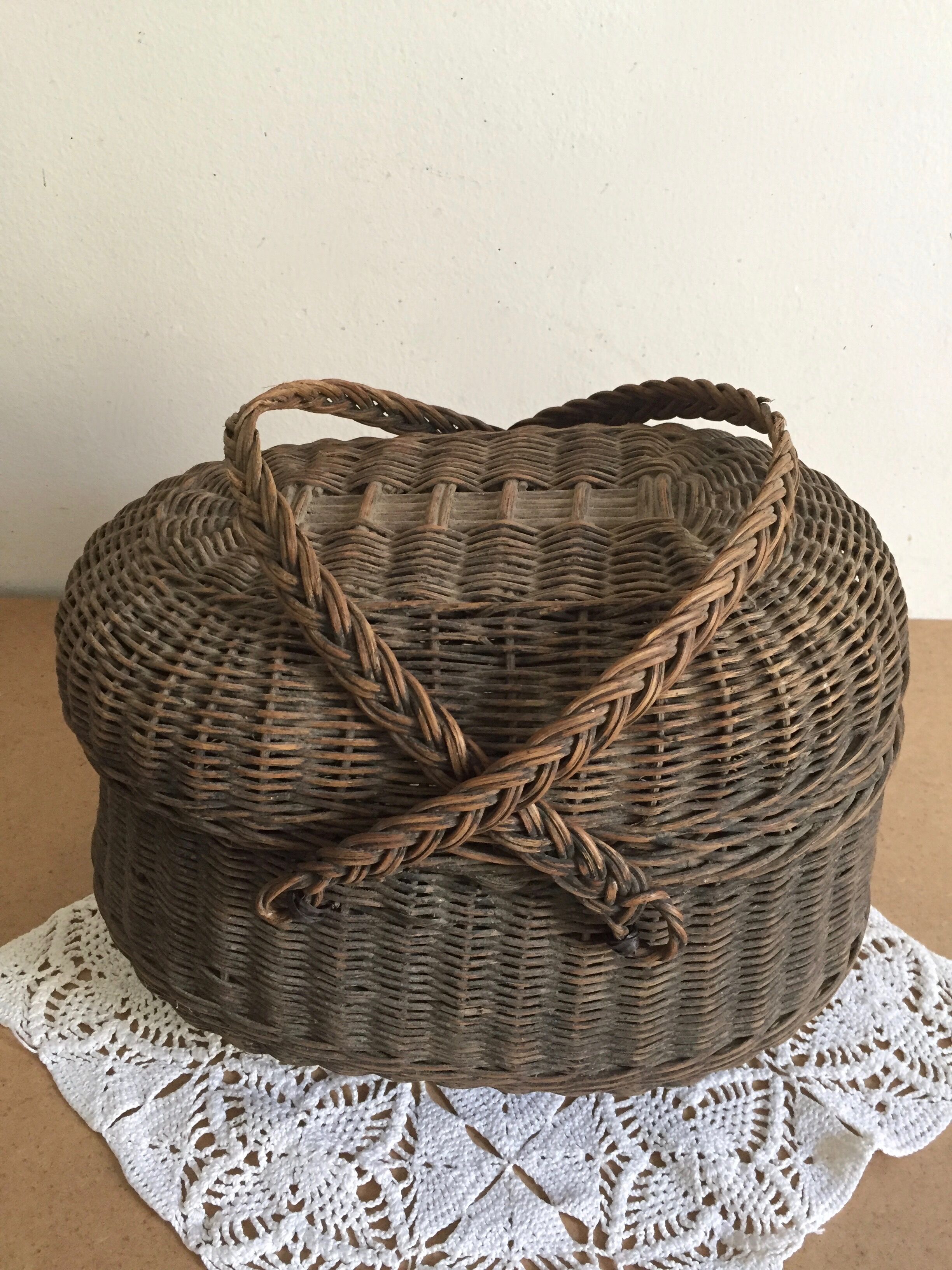 Ancien Panier Bressan En Osier Noir, XIXe Siècle, Art Populaire, Dimensions Généreuses