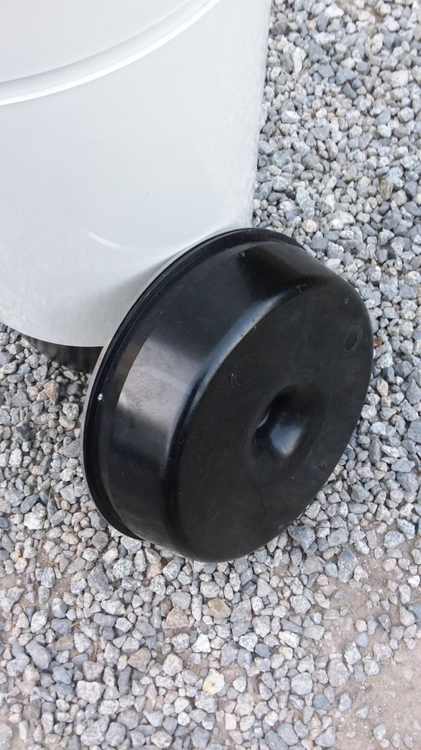 Designer umbrella ashtray by Jean René Talopp, Manade Samp collection