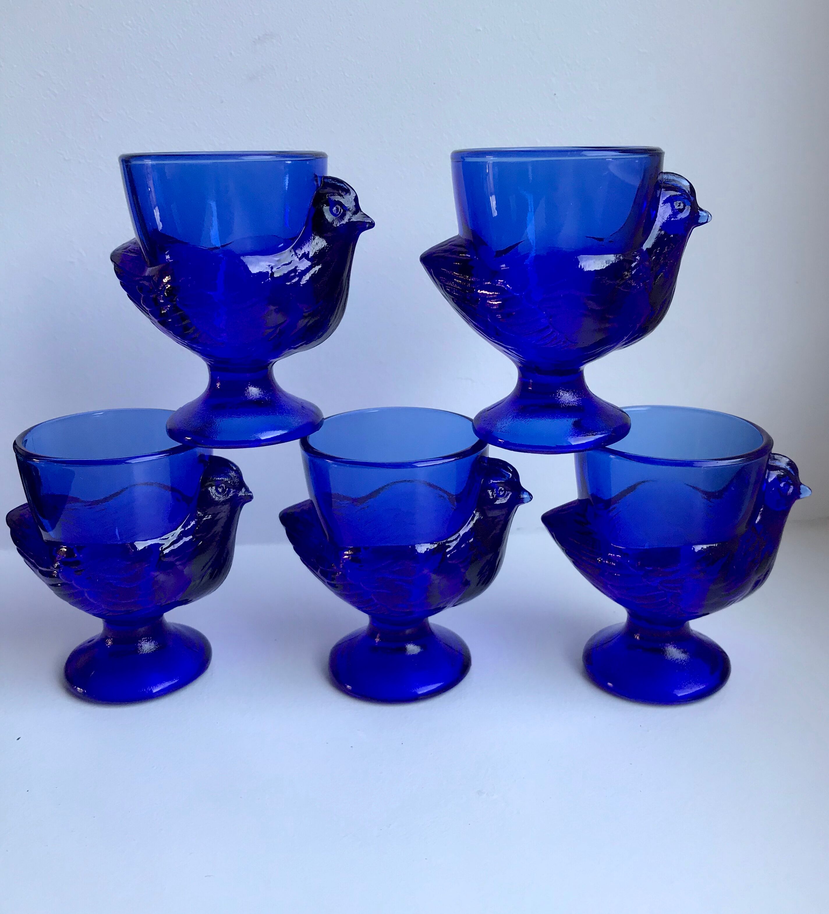 Set of 5 shells model hens in glass color royal blue 70s