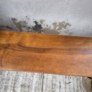 Paire de bancs noyer 1900