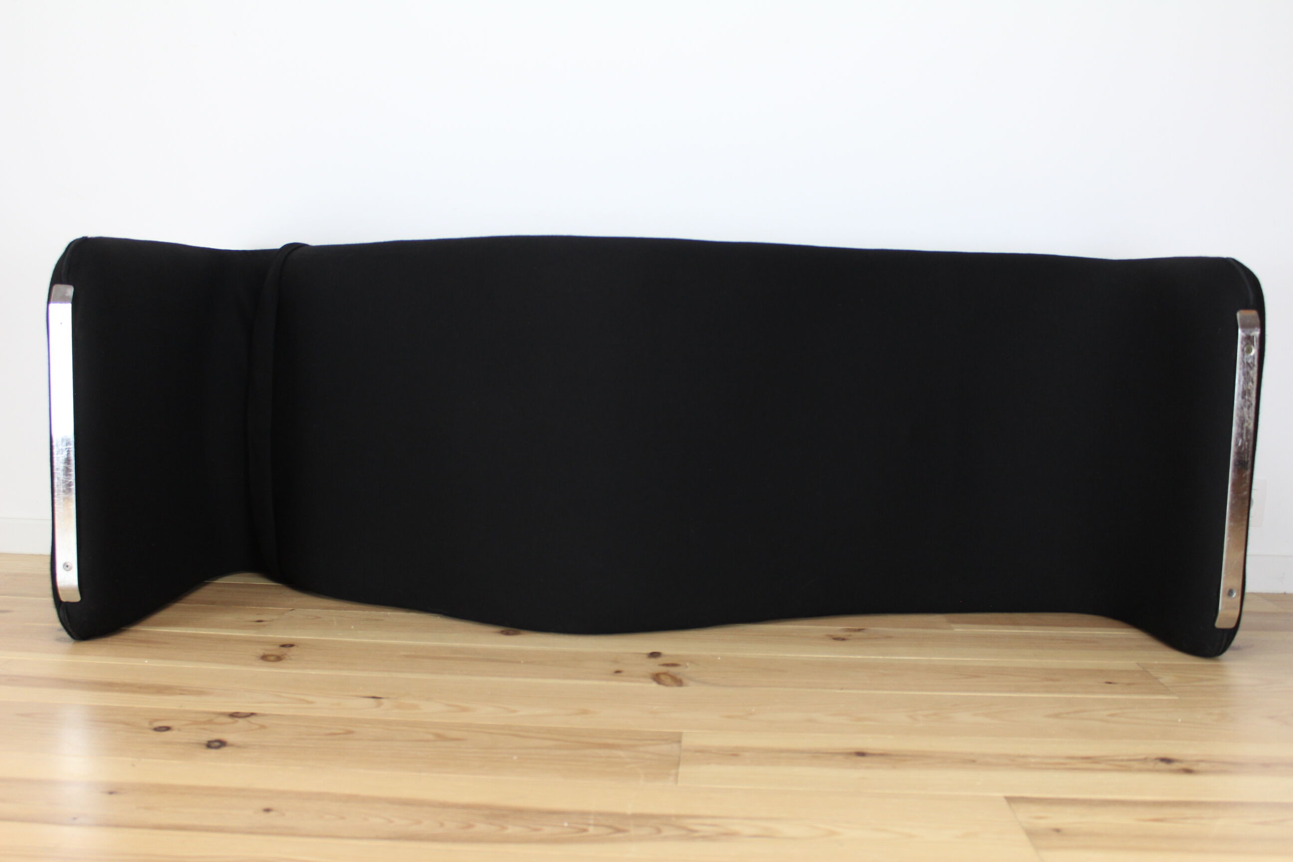 Djinn lounge chair by Olivier Mourgue for Airborne