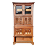 Buffet Néogothique en chêne sculpté