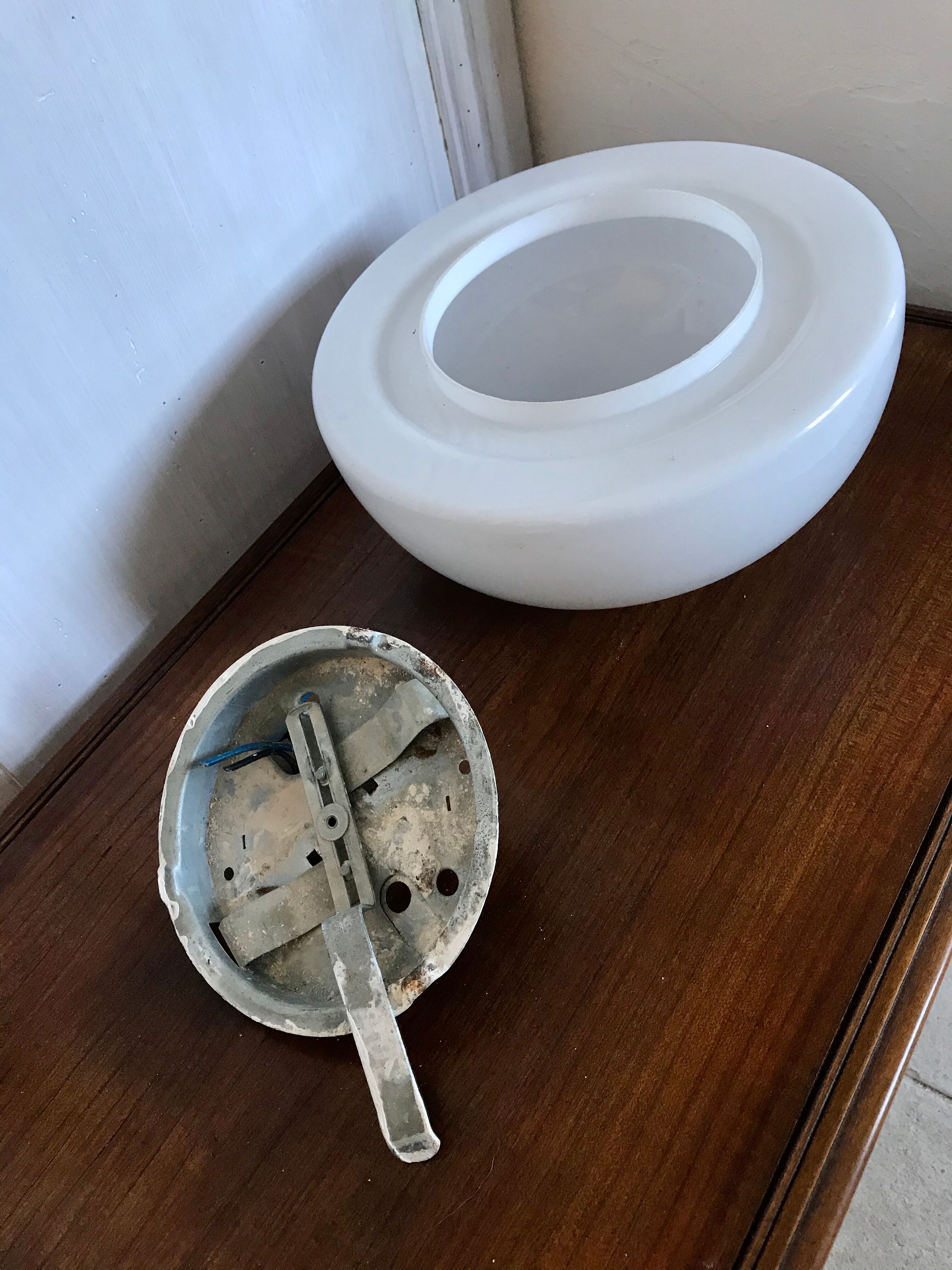 Plafonnier vintage en opaline