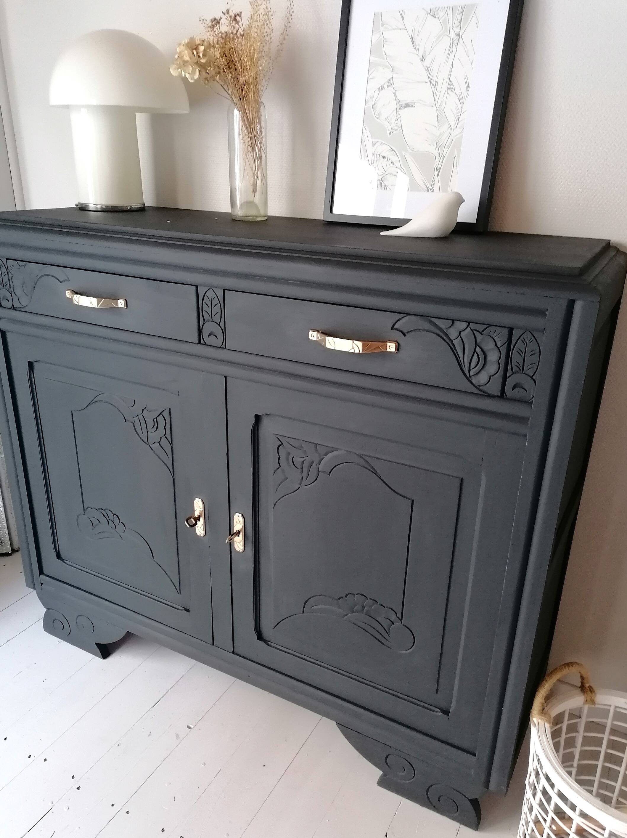 Sideboard painted in anthracite gray