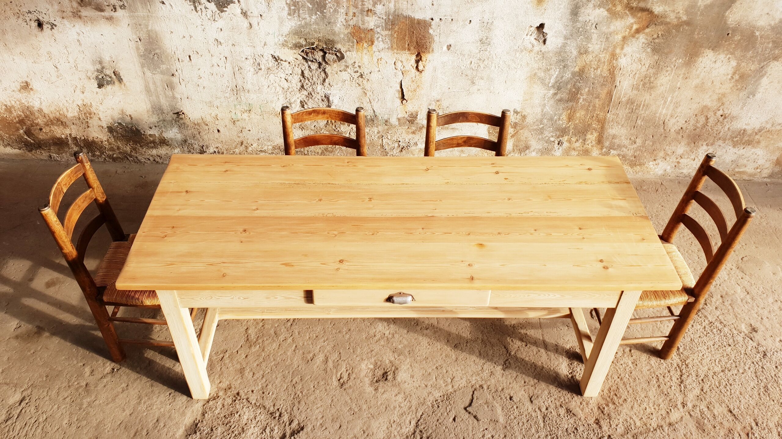 Table de ferme vintage