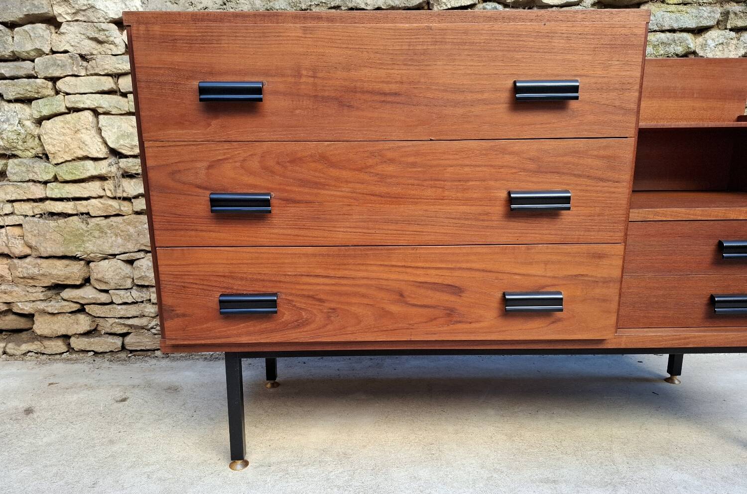 Modernist chest of drawers