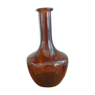 Carafe en verre teinté marron