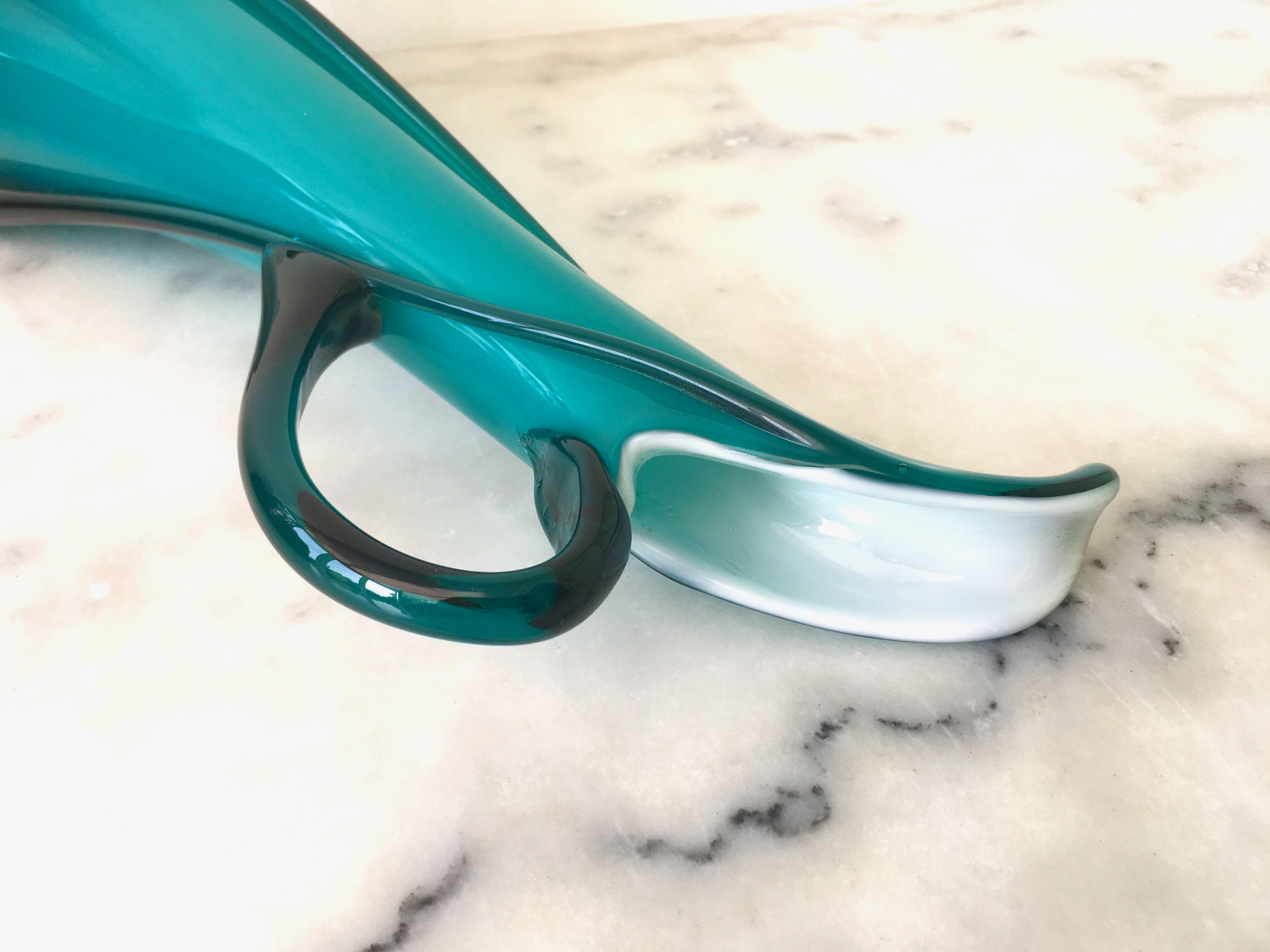 Vase peacock blue peacock blown soufflé