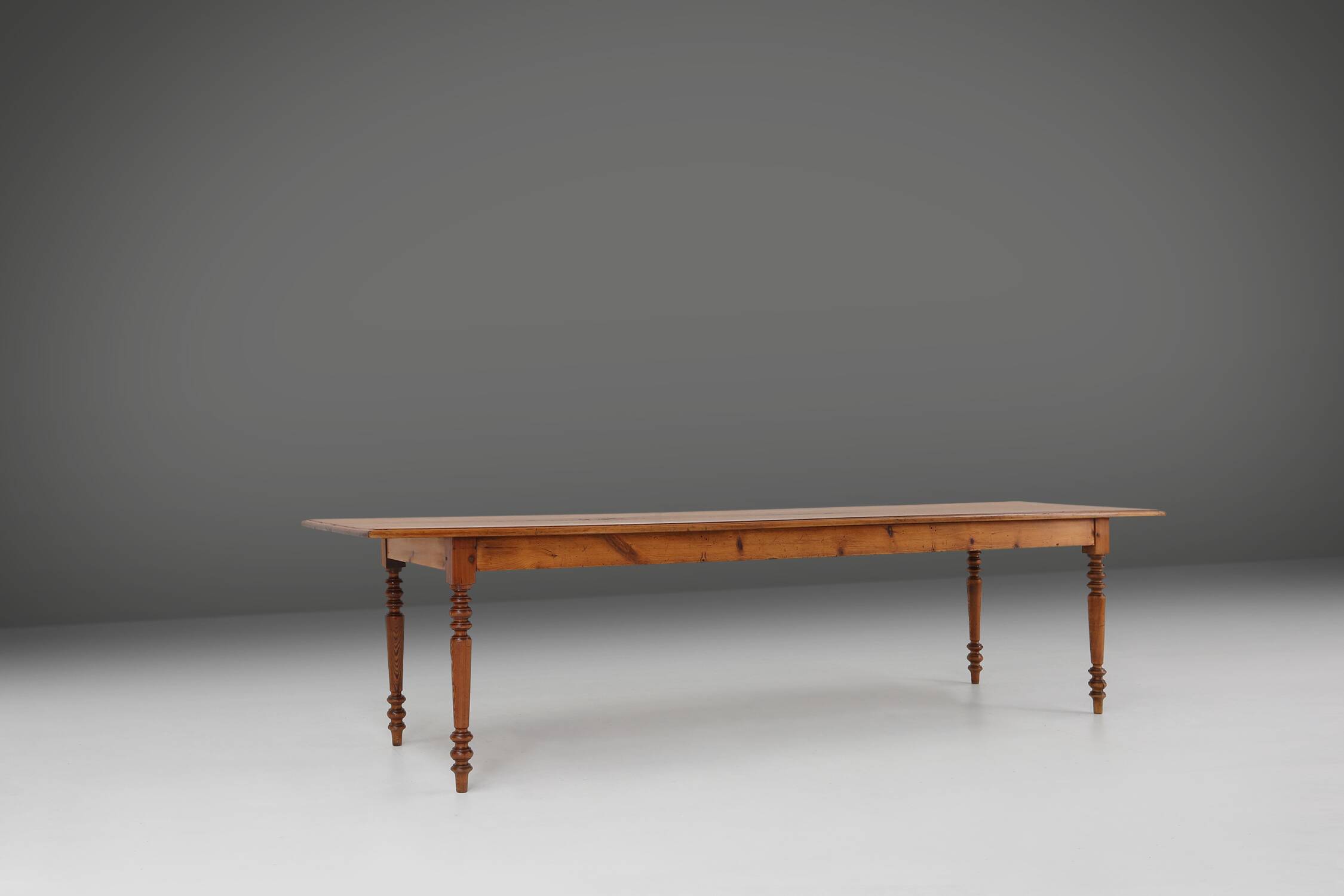 Large French rustic farmhouse table 19th century