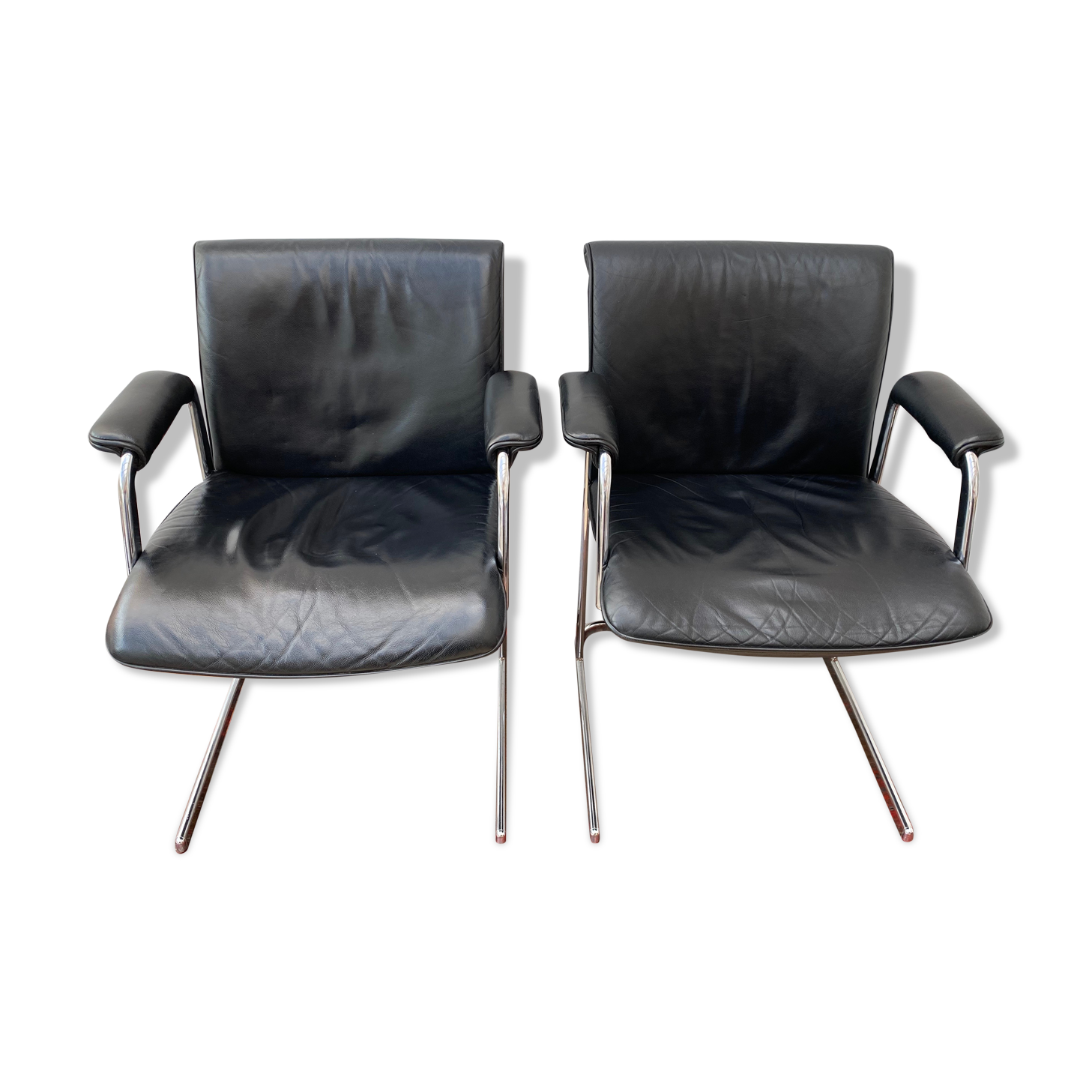 Paire de chaises de bureau en cuir noir par Boss Design