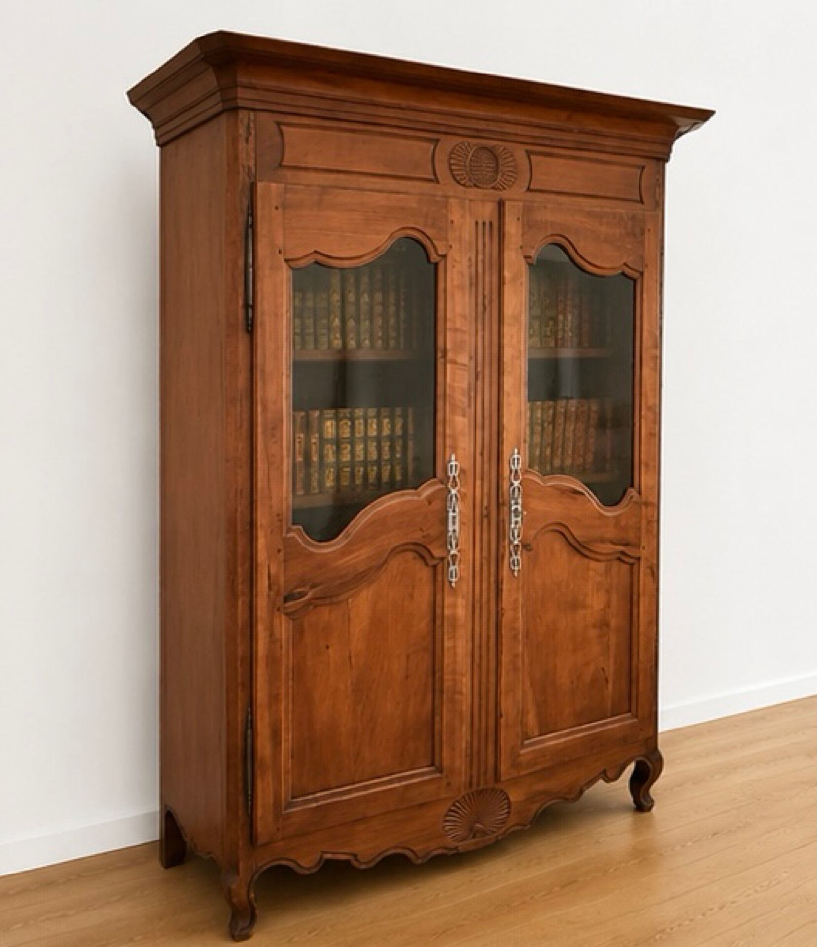 Large antique display cabinet with two doors – wood – detailed sc