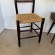 Chaise vintage en bois et paille tressée