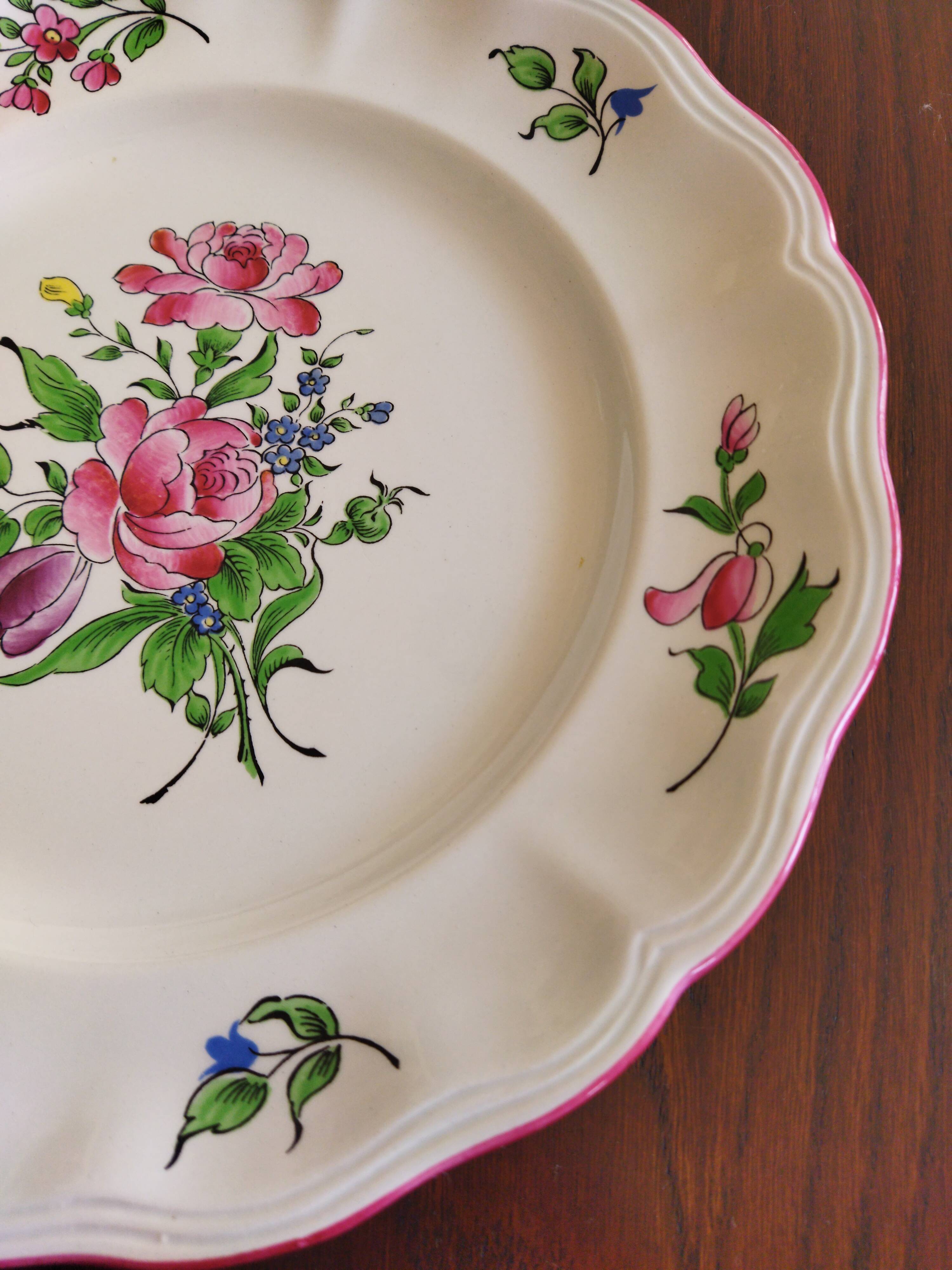 4 assiettes plates "Réverbère fin" KG Lunéville