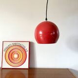 suspension ronde sphérique industrielle en métal rouge années 70