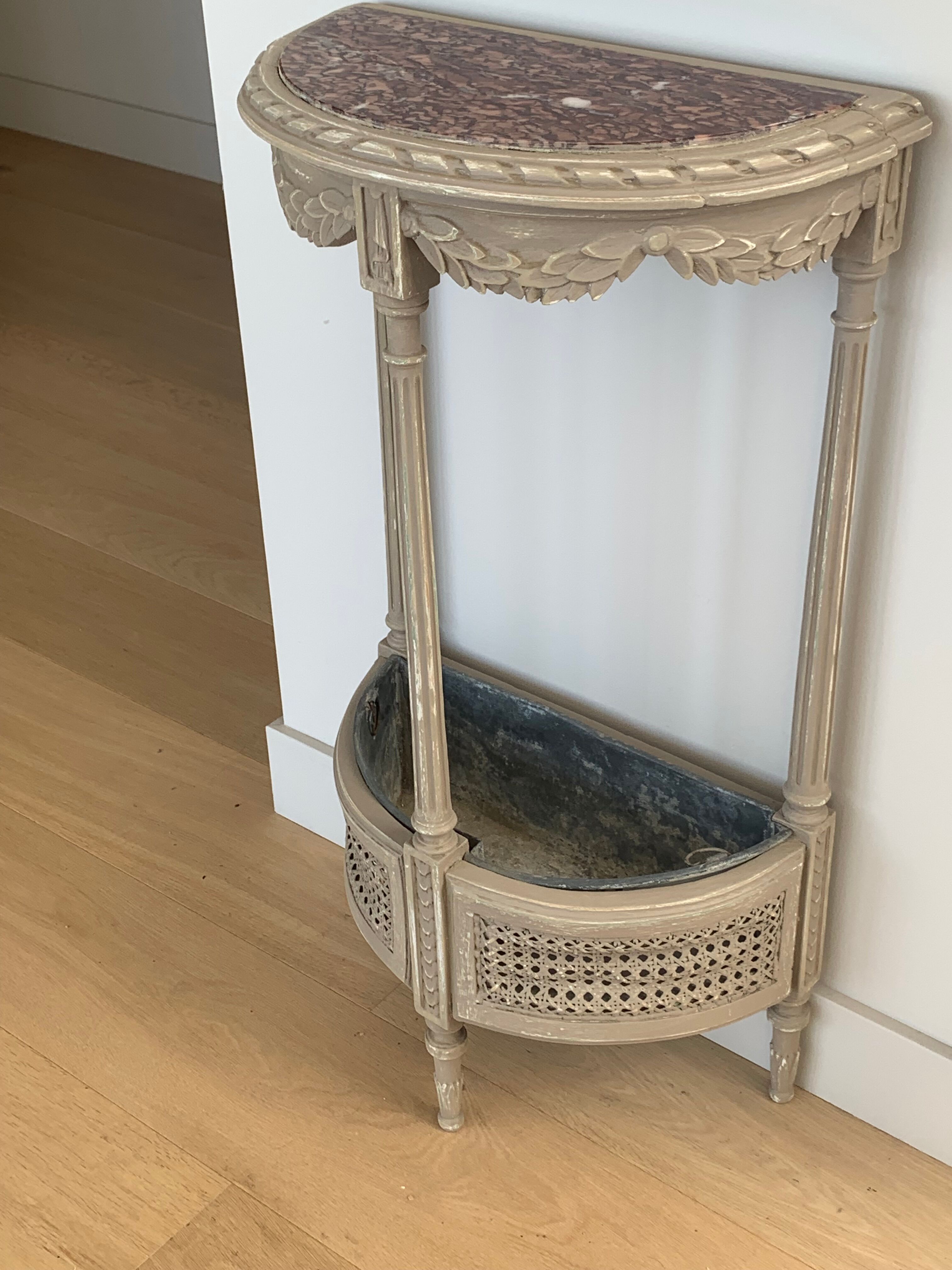 Guéridon, console, jardinière demi-lune avec dessus en marbre