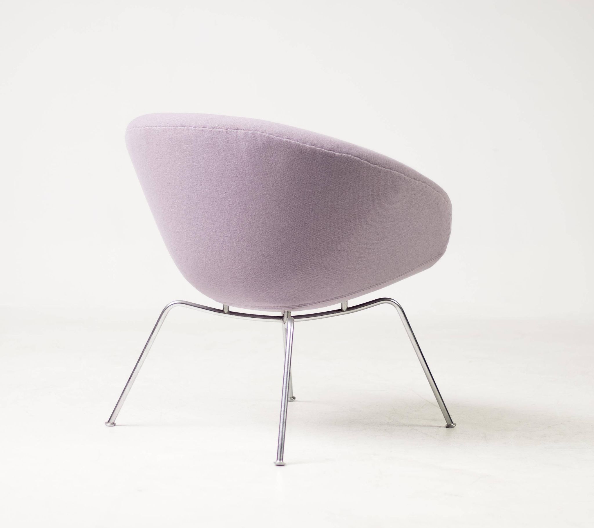 Original Pot chair from 1965 by Arne Jacobsen 3318