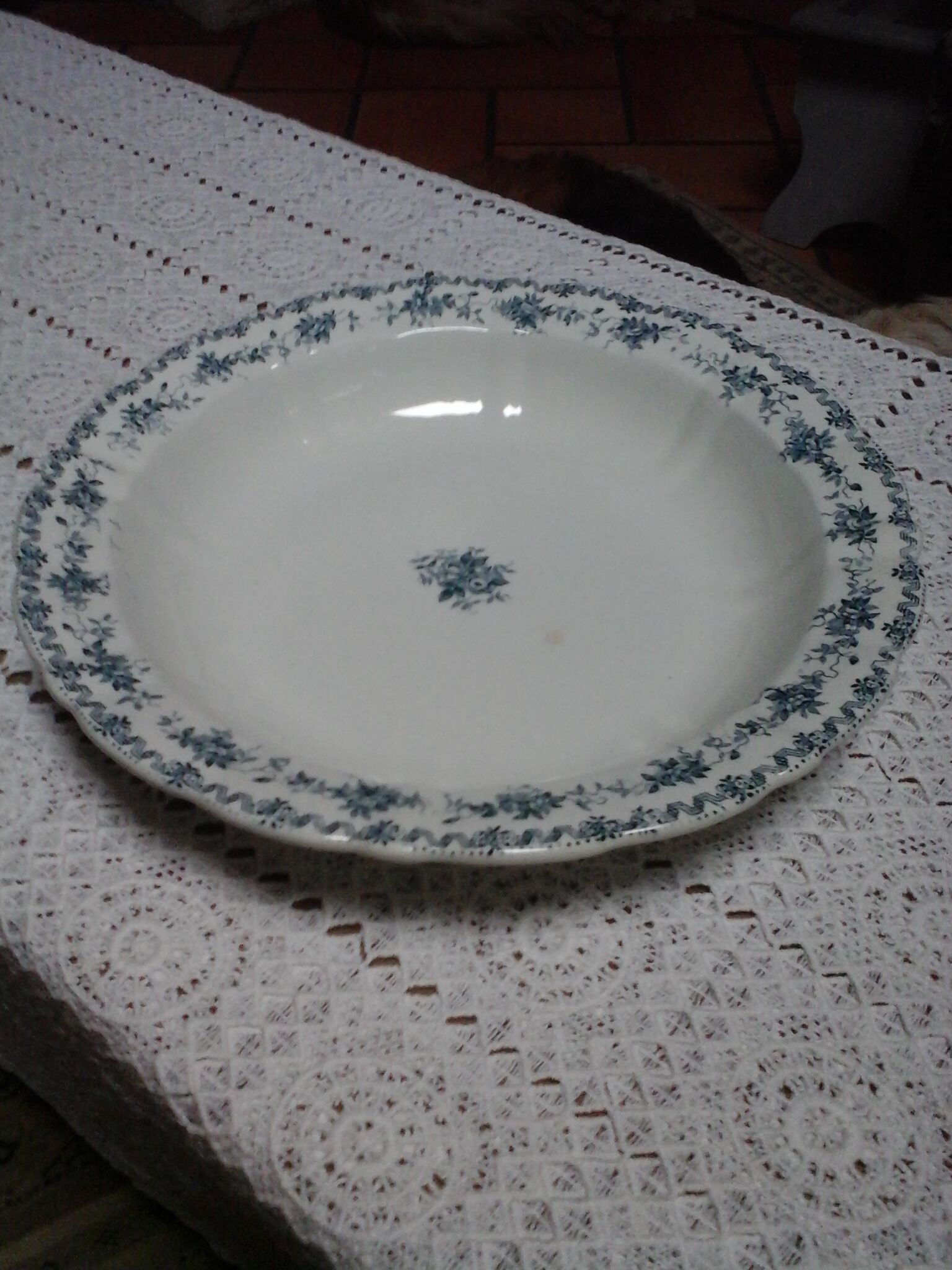 St Amand hollow dish