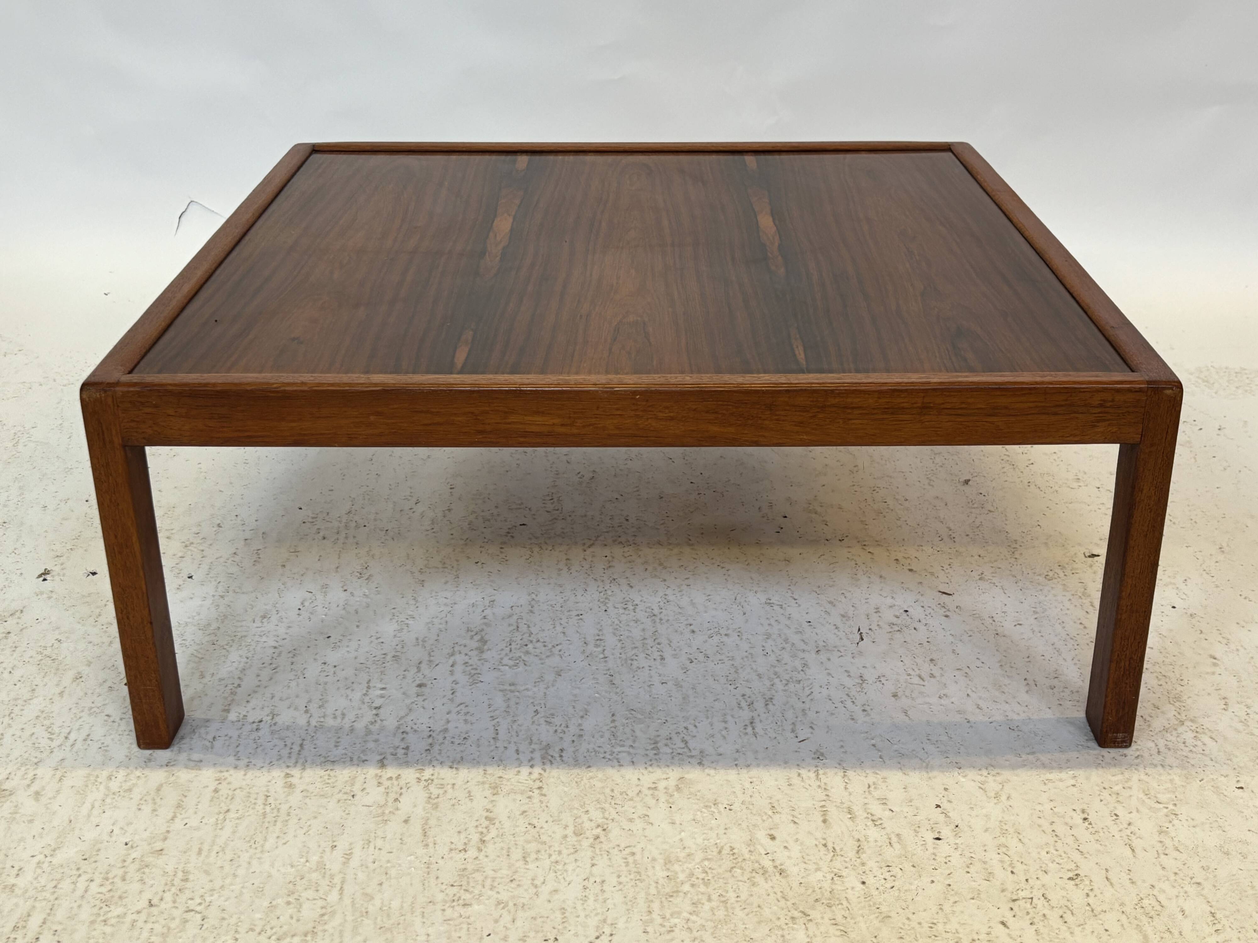 Vintage coffee table rosewood 70's design minimalist